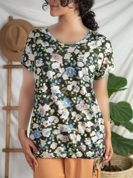 تیشرت گلدار زمینه سبز