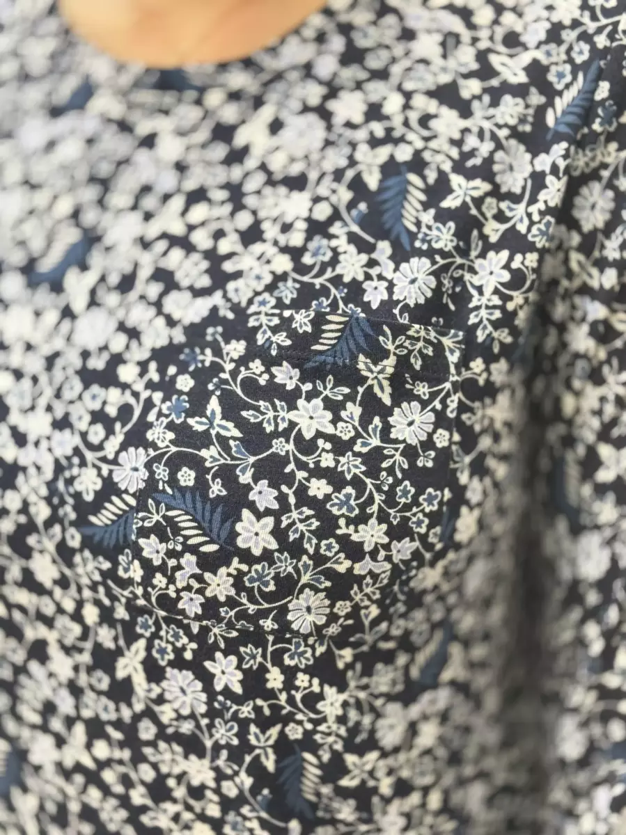 تیشرت استین بلند سرمه ای گلدارM.S