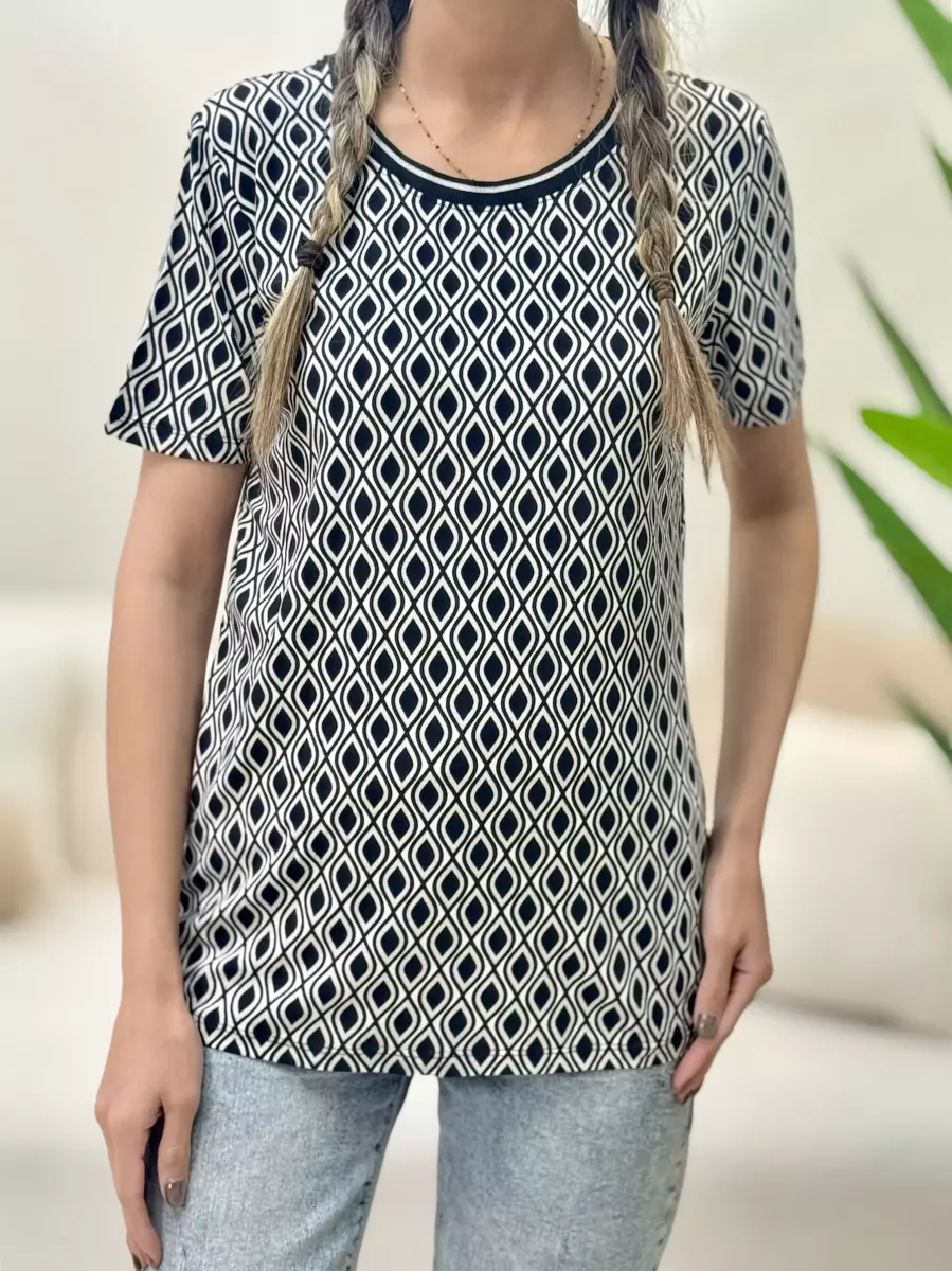 تیشرت ویسکوز طرح دار سفید مشکی