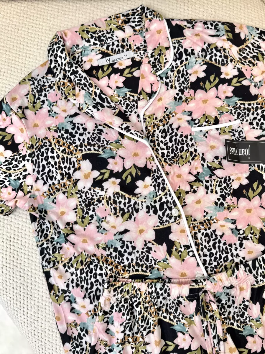 ست تیشرت شلوارک جلو دکمه طرحدار