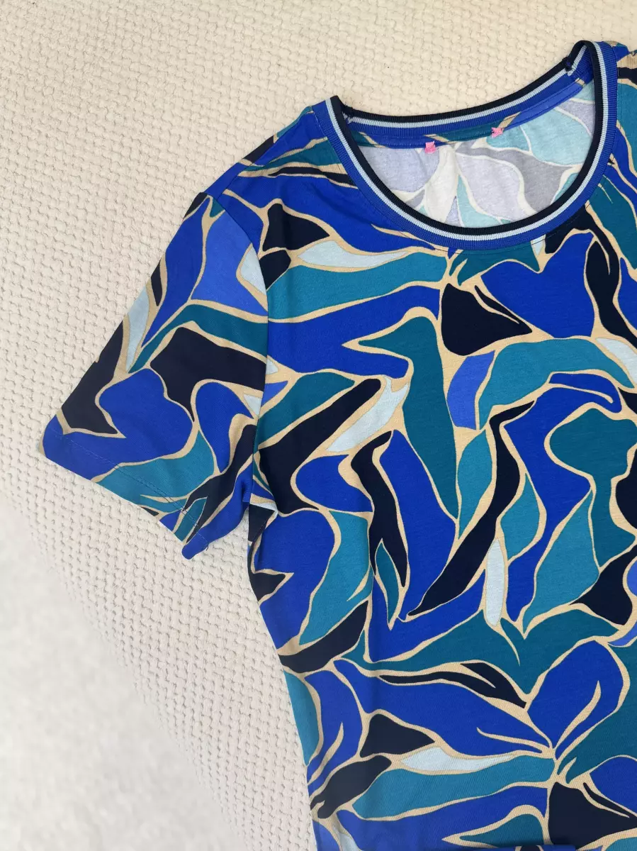 تیشرت ویسکوز طرحدار(آبی تیره)