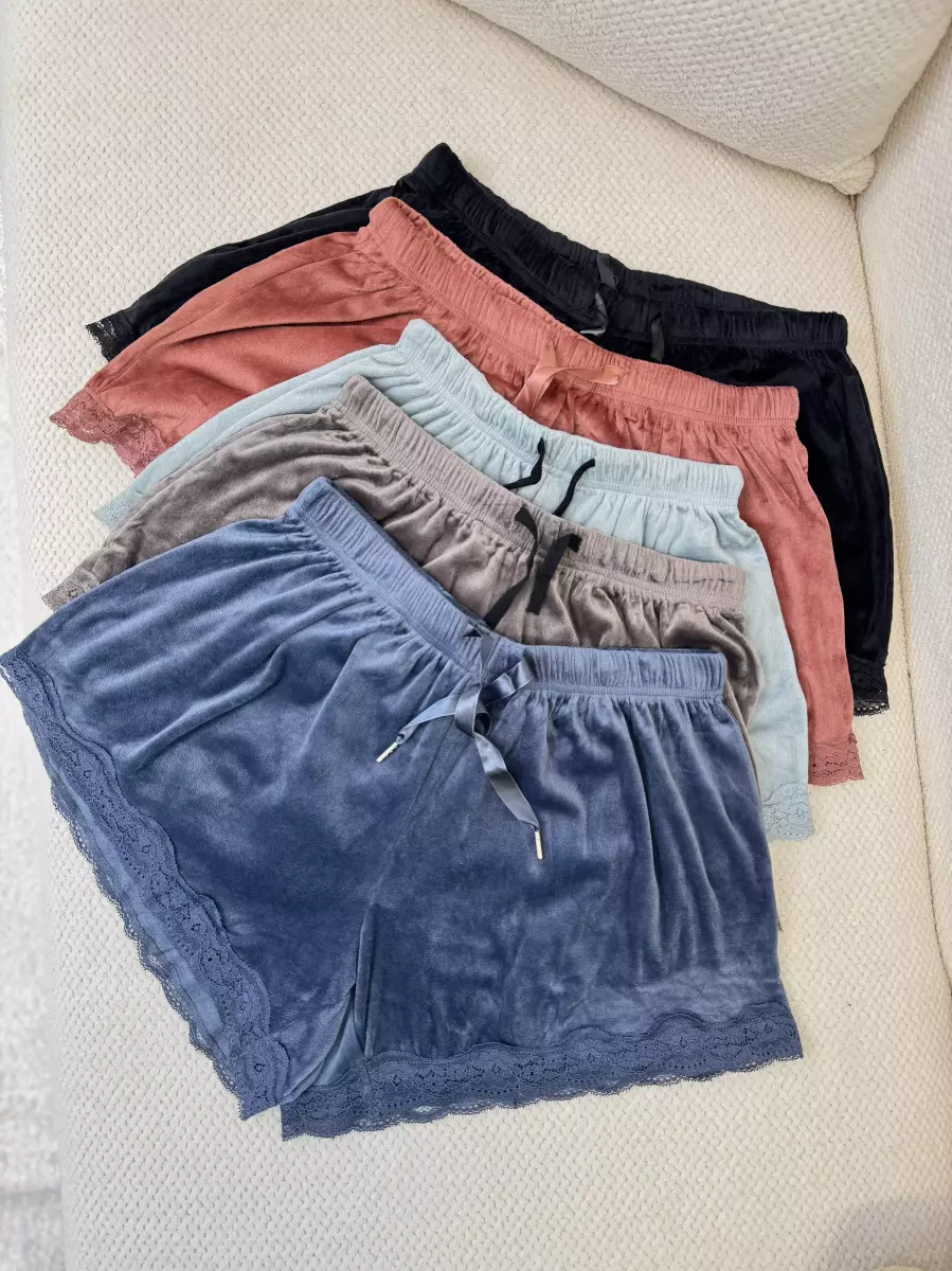 شلوارک مخمل چیکوری