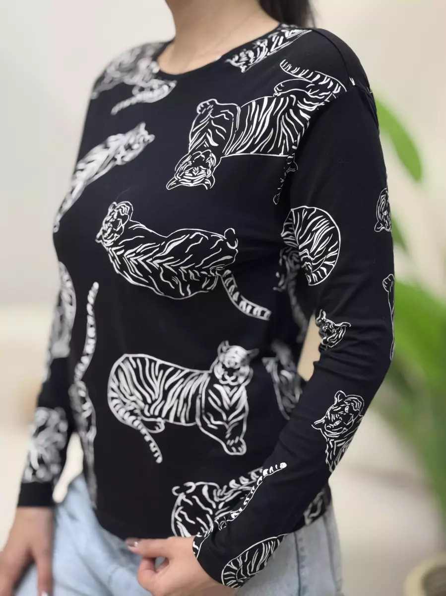 تیشرت طرح ببر m&s(مشکی-صورتی)