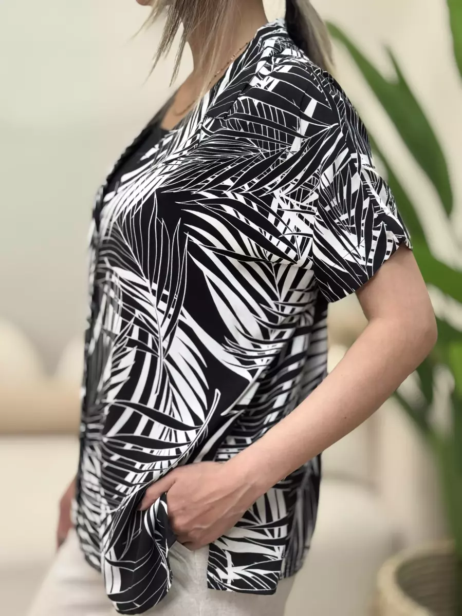 شومیز طرح دار سفید مشکی