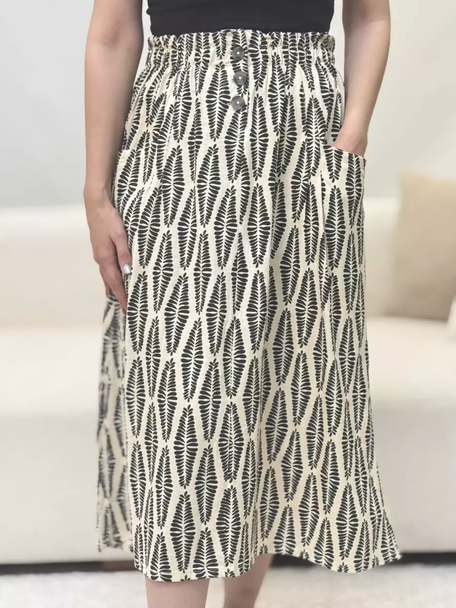 دامن طرح دار زمینه کرم