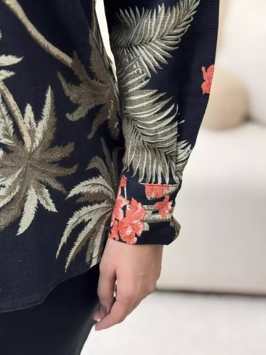 شومیز مشکی گلدار