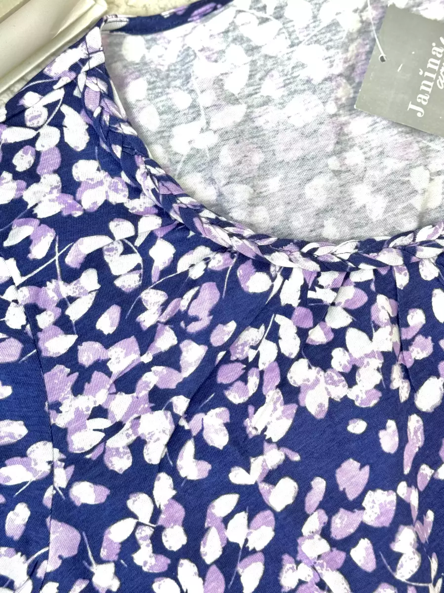 تیشرت گلدار بنفش