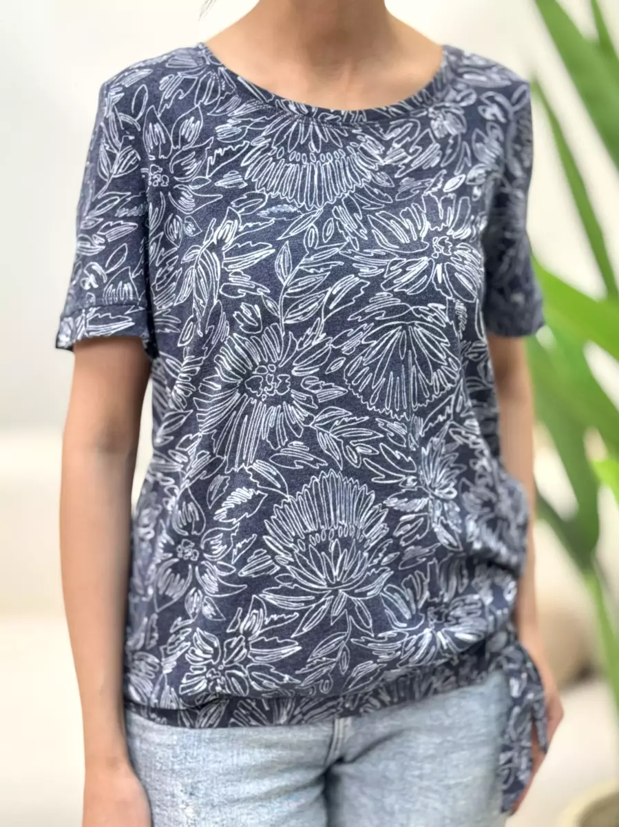 تیشرت سرمه ای طرحدار سیسیل