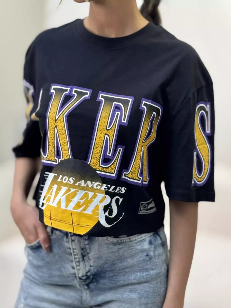 تیشرت کراپ باکسی مشکی(lakers)