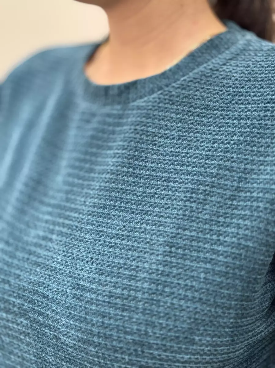 بلوزمخمل شیری و سبز