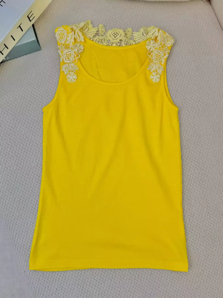 تاپ گیپور دار سفید و زرد حراجی