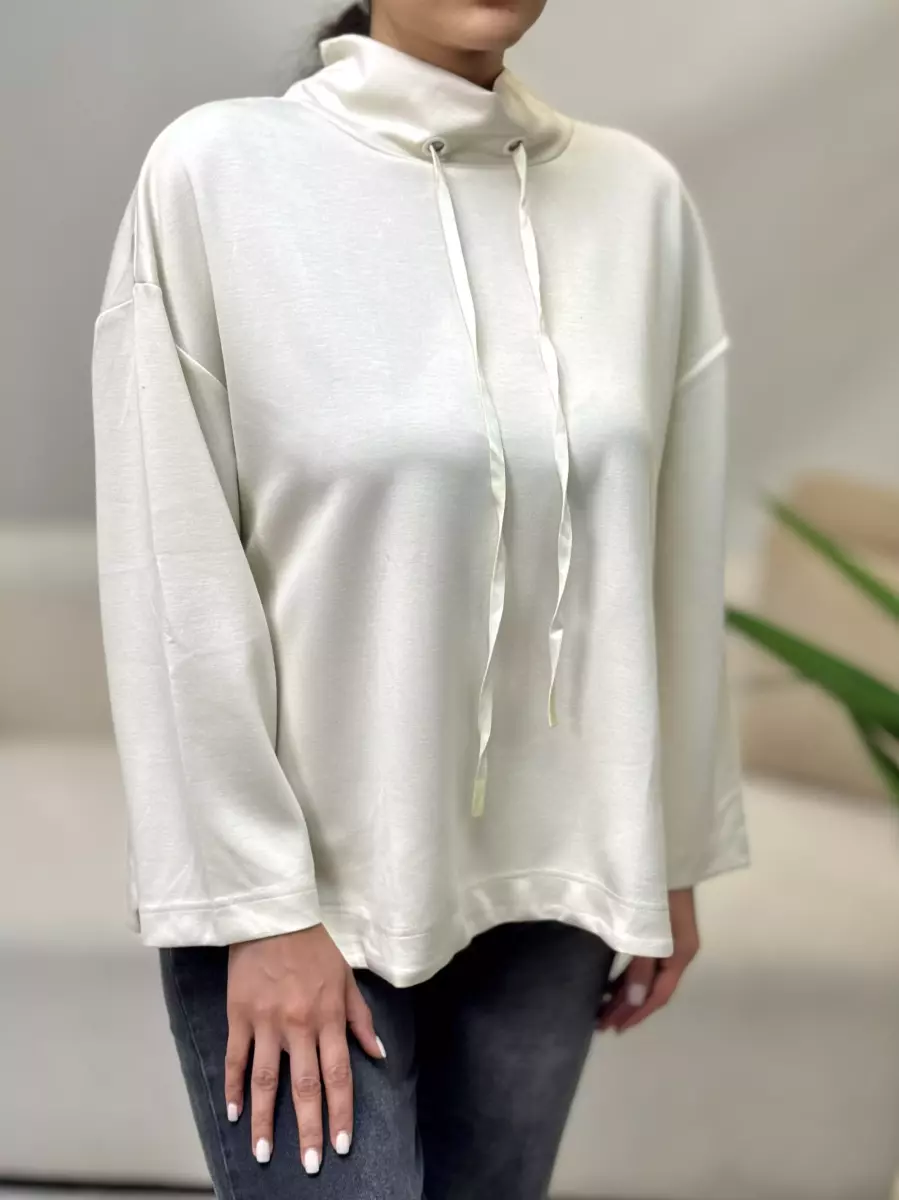 دورس ورزشی کرم یقه بند دار