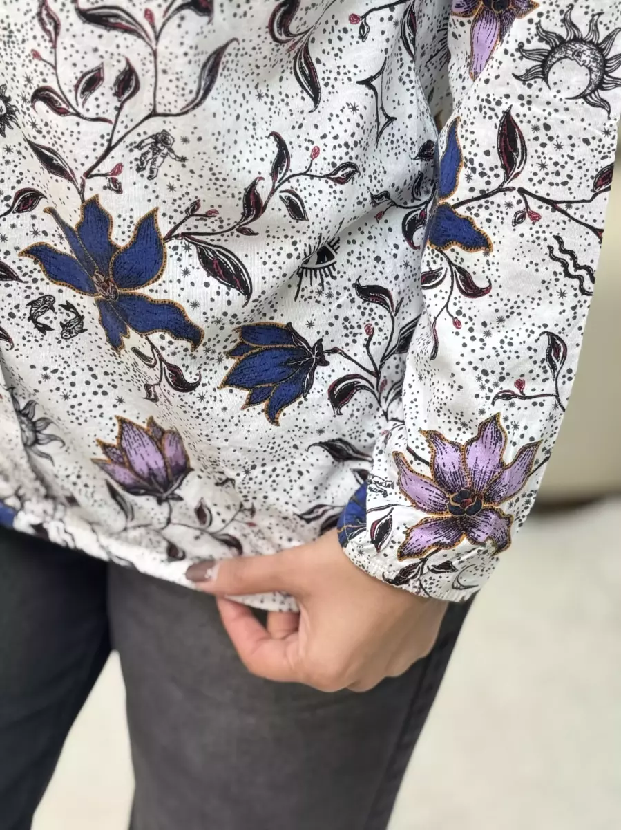 بلوز آستین بلند طرح گل