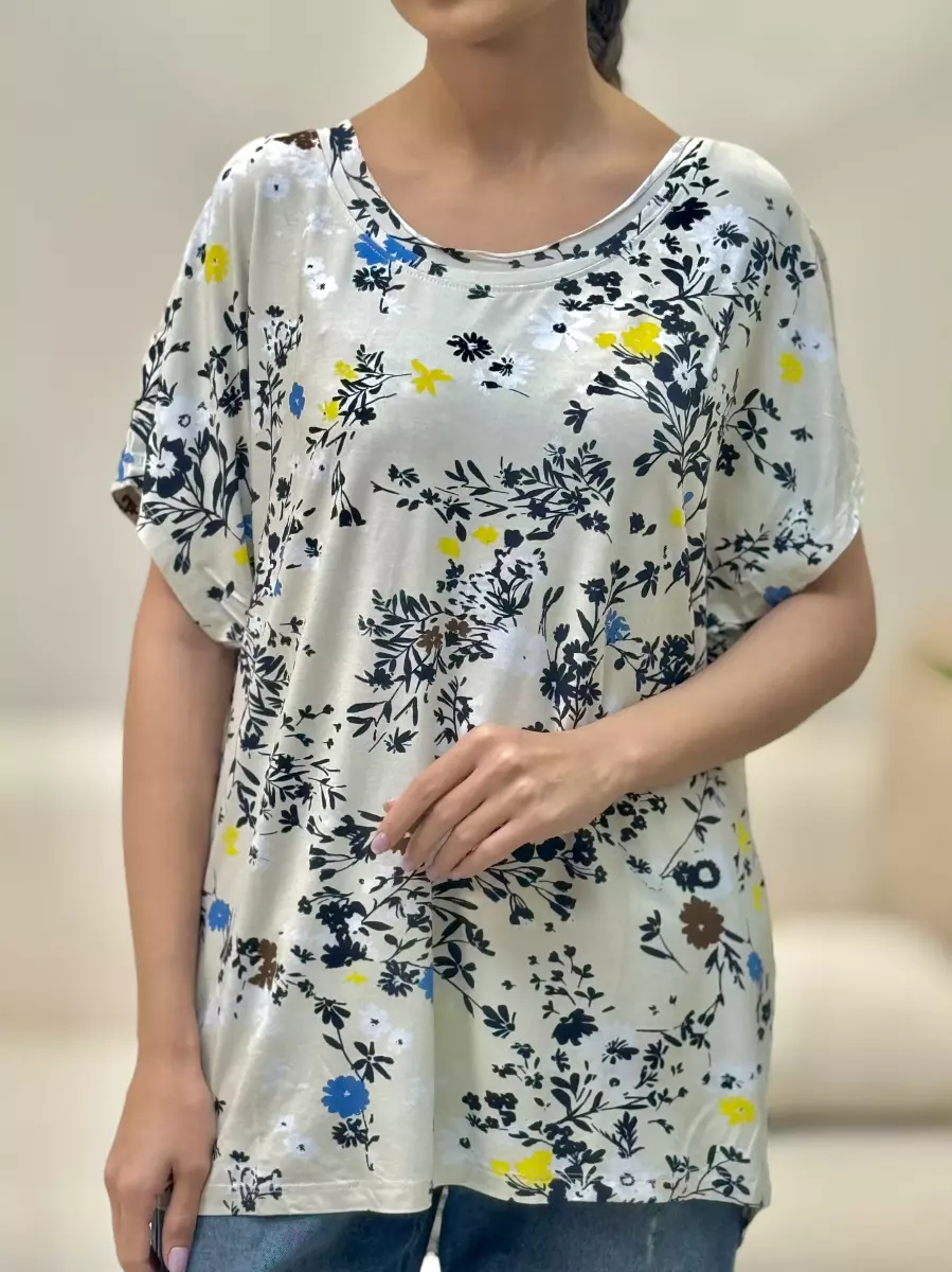 تیشرت گلدار نخودی