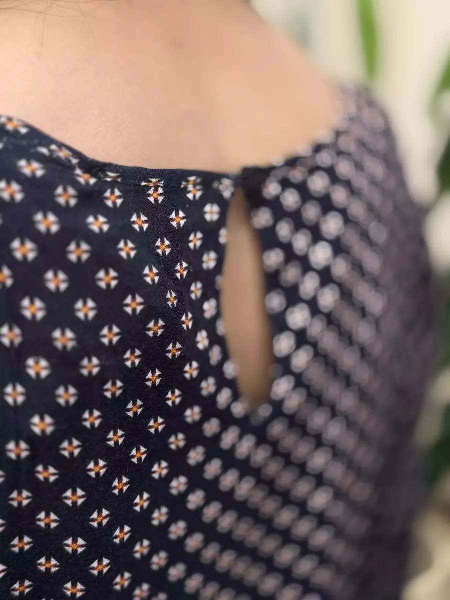 پیراهن سرمه ای طرحدار