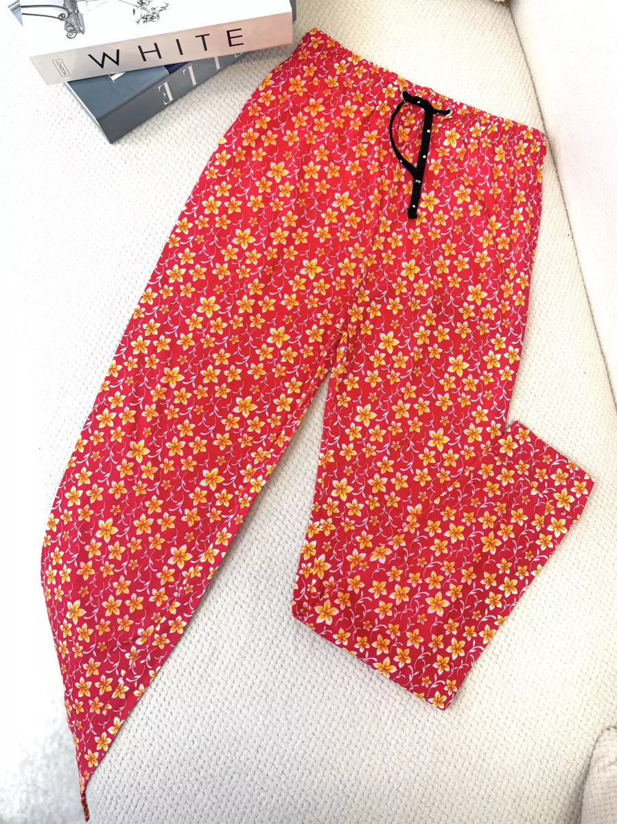 شلوار راحتی قرمز گلدار