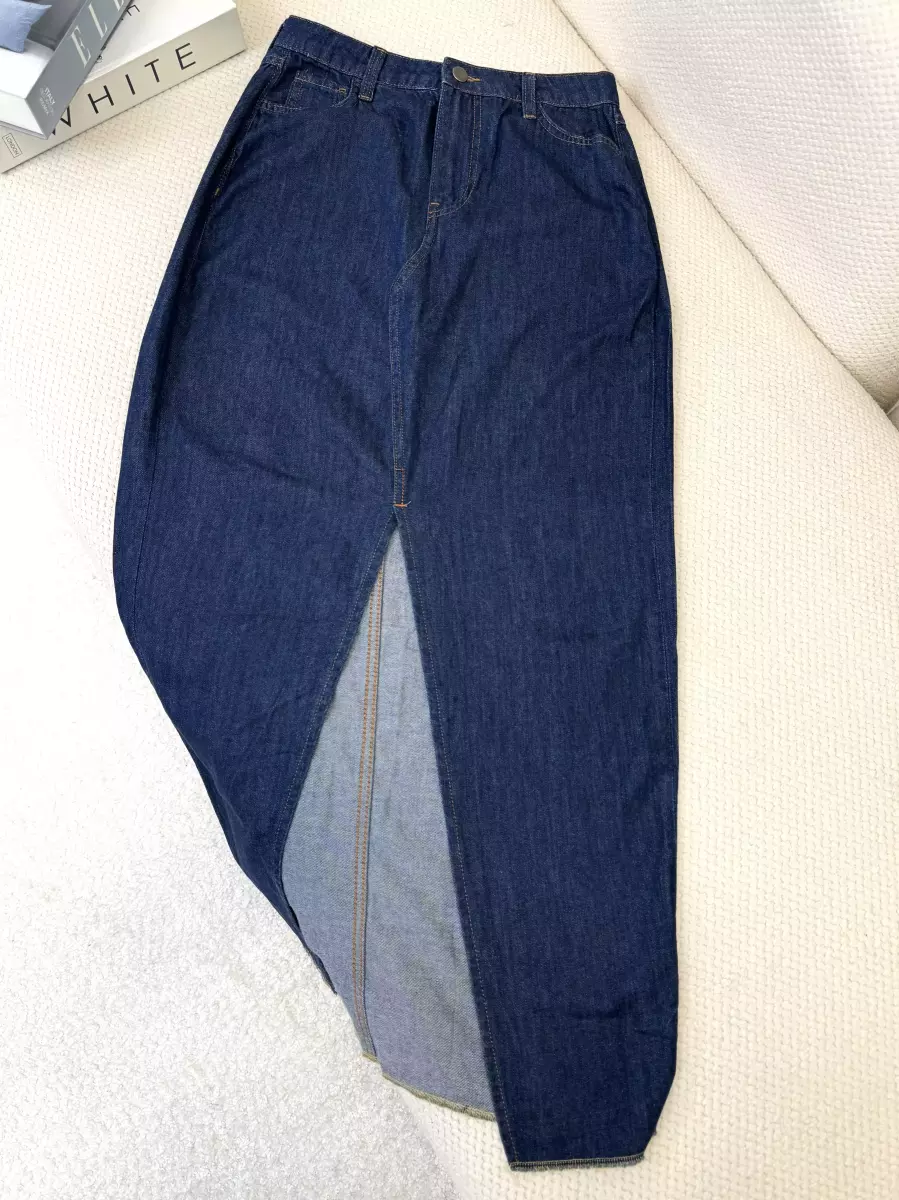 دامن جین تیره