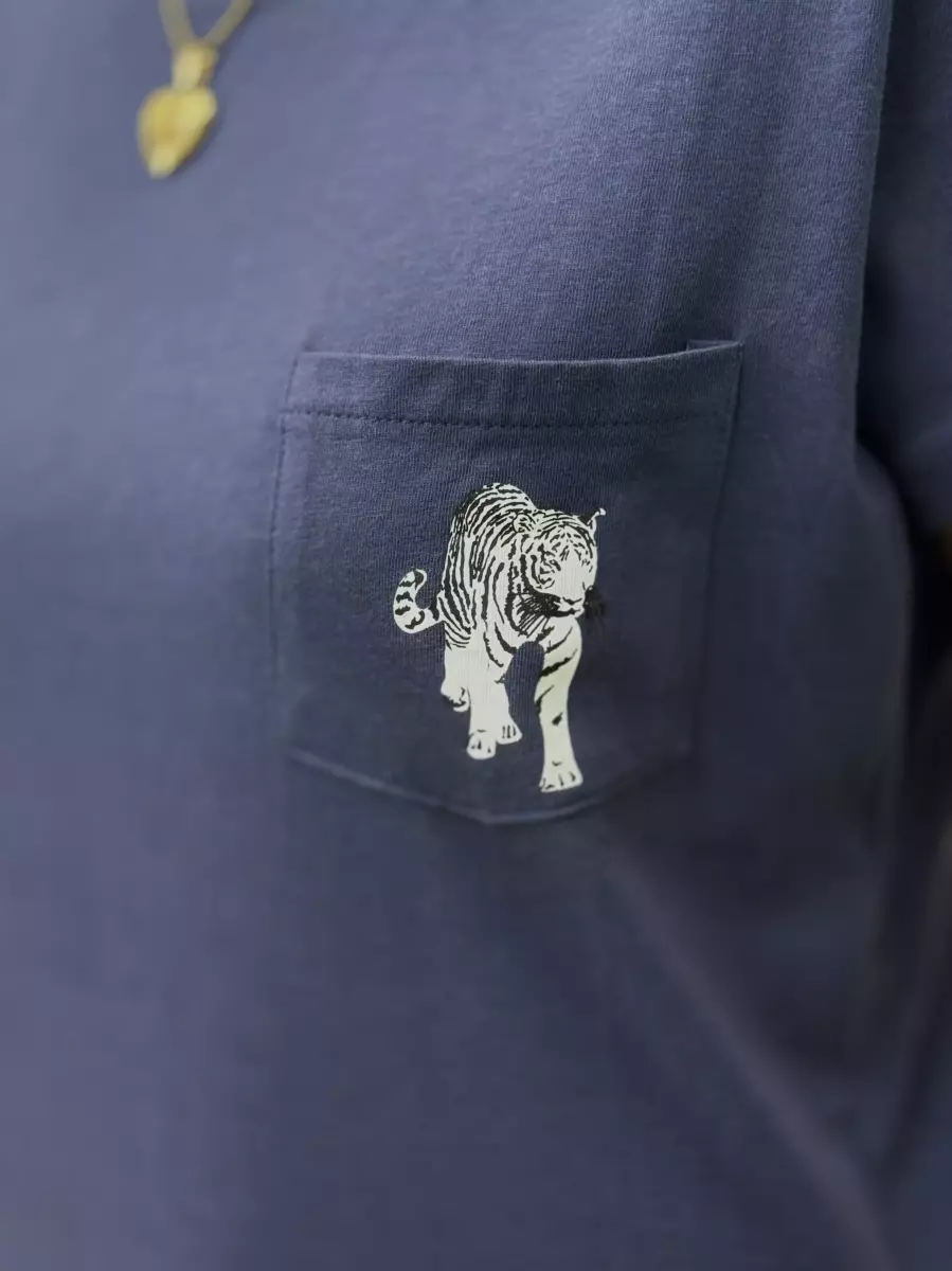 تیشرت سرمه ای(چاپ ببر)