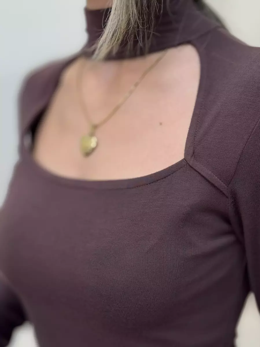 بلوز قهوه ای AMISU