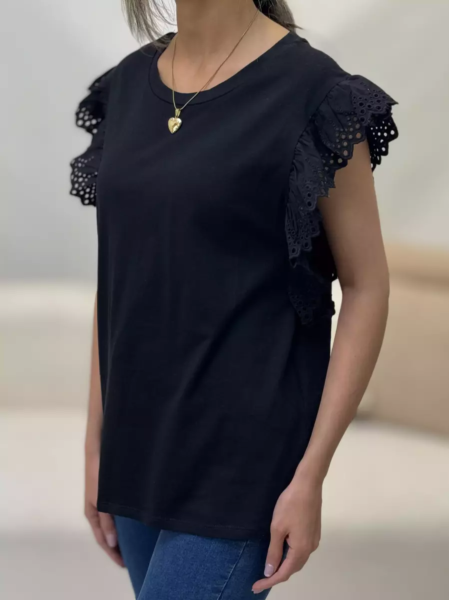 تیشرت آستین خامه دوزی مشکی