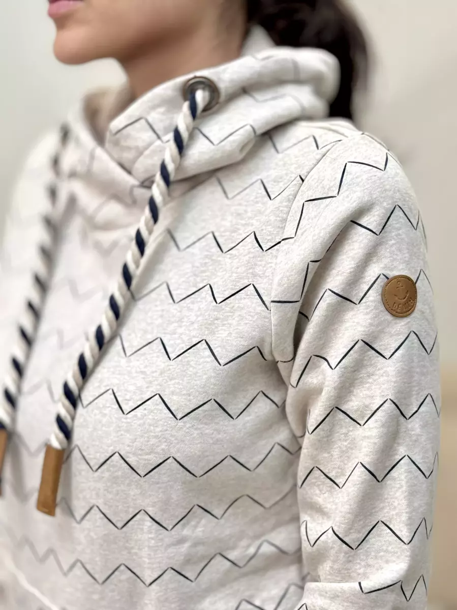 هودی طرح دار GINAکرم طرح دار