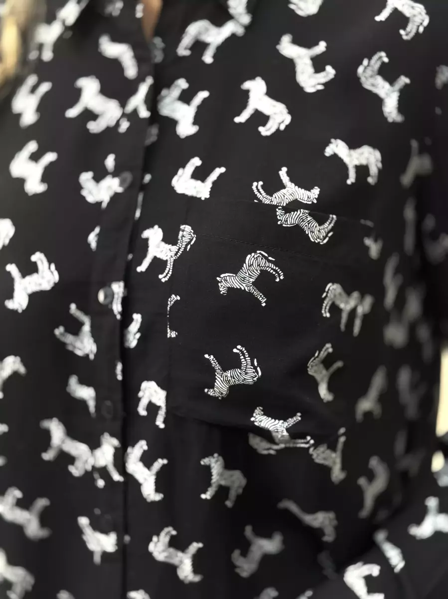 شومیز مشکی طرح گورخر