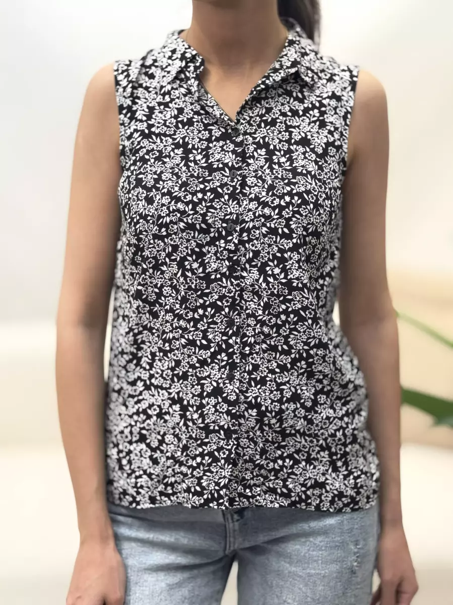 شومیز حلقه ای زمینه مشکی گلدارsinsay