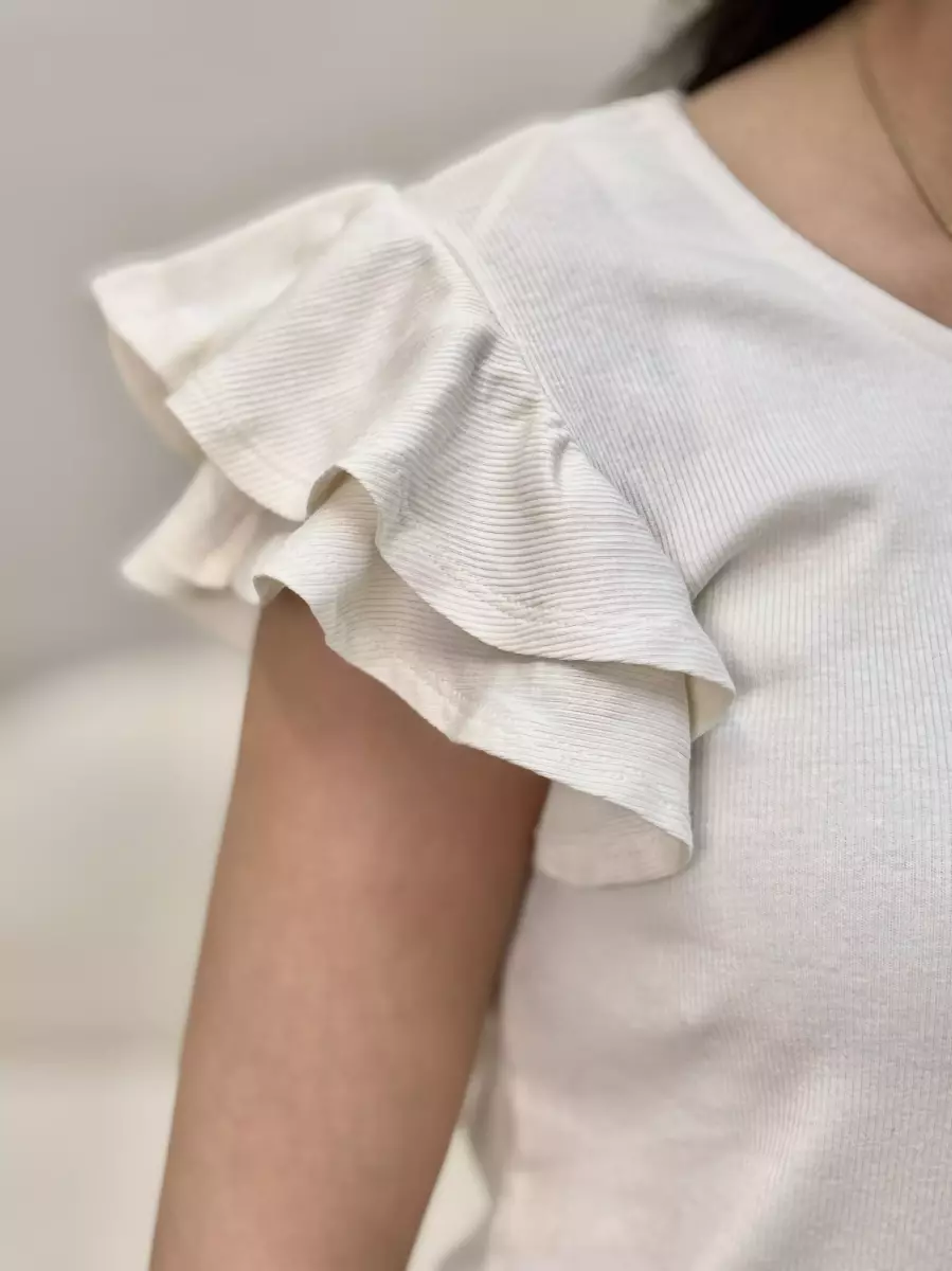 تیشرت کبریتی آستین چین دار (شیری-مشکی)