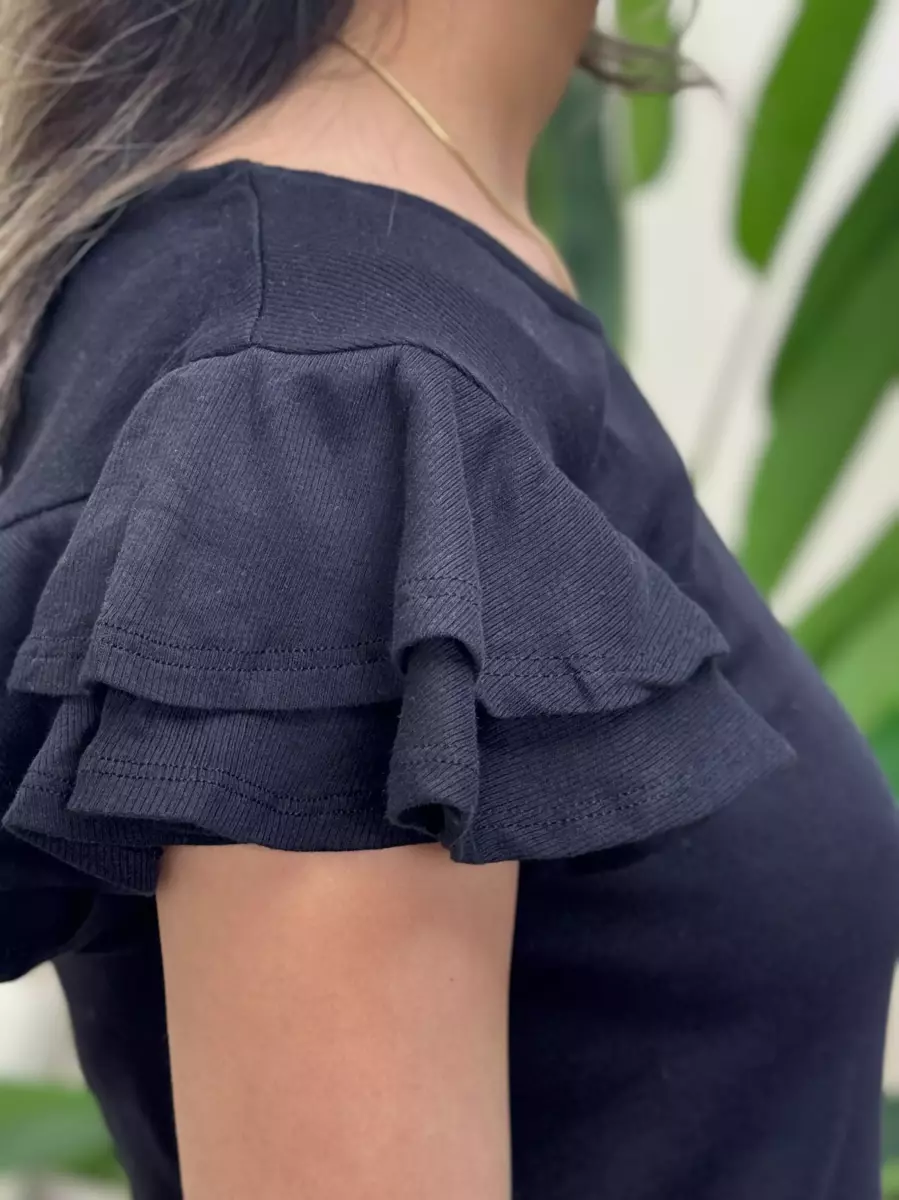 تیشرت کبریتی آستین چین دار (شیری-مشکی)