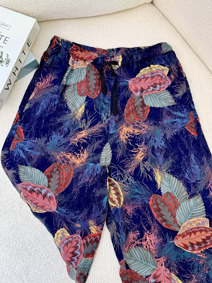 شلوار طرح برگ حراجی