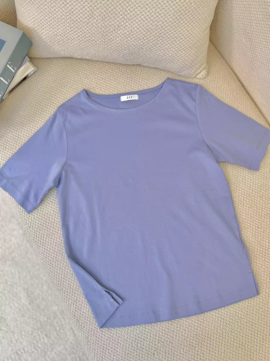 تیشرت a.v.v(آبی-هلویی-مشکی)