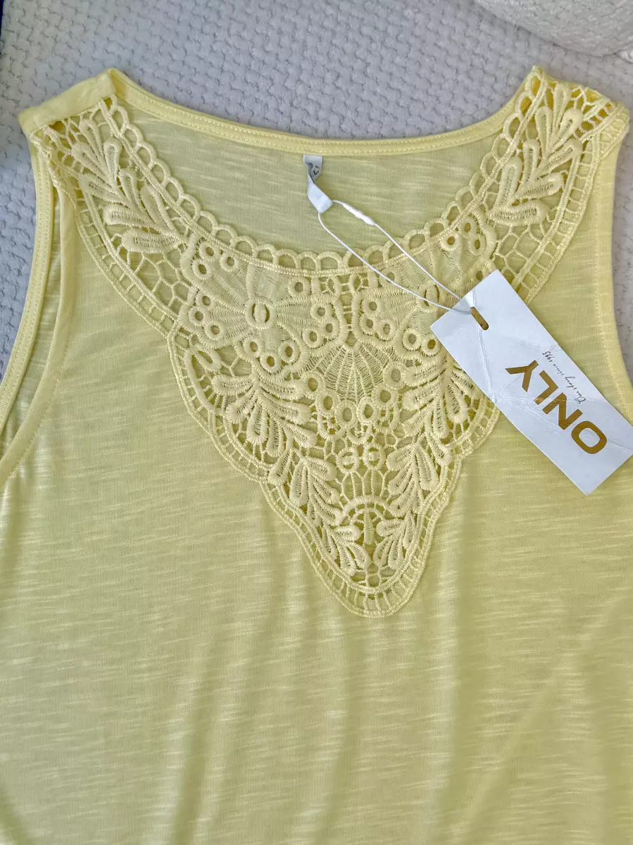 تاپ گیپوردار لیمویی و سفید