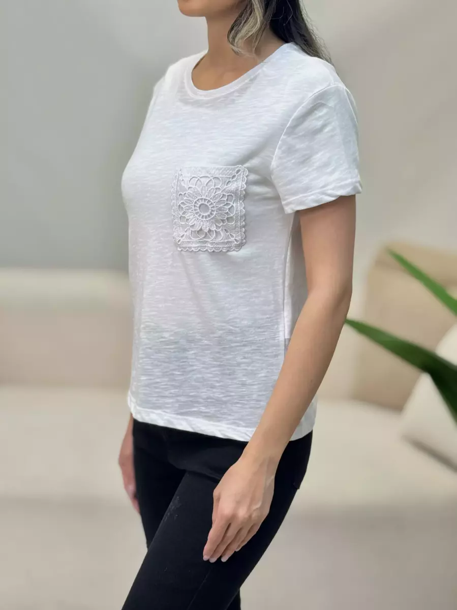 تیشرت ONLY جیب گلدوزی