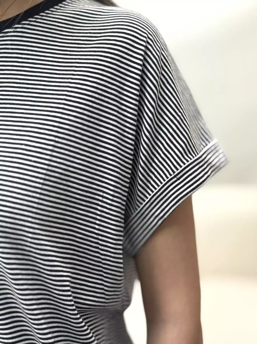 تیشرت آستین سرخود راه راه مشکیcotton