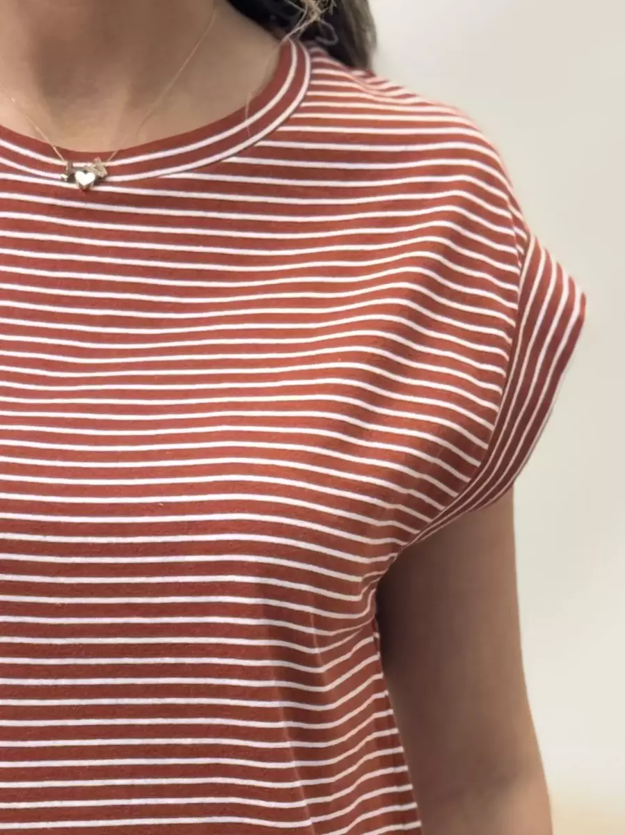 تیشرت آستین سرخود راه راه آجری