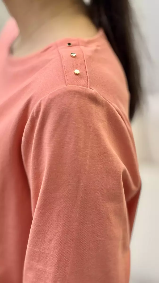 بلوز سرشانه دکمه woman