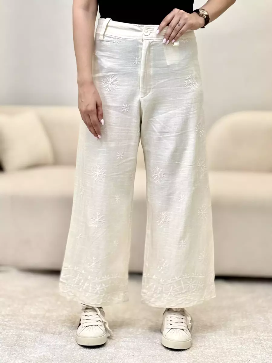 شلوار لینن کرم و شیری گلدوزی