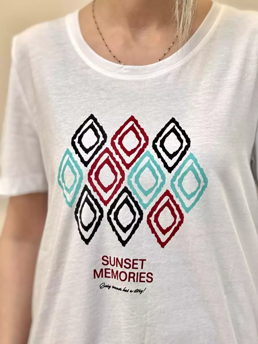 تیشرت طرح لوزی (سفید-سبز آبی)