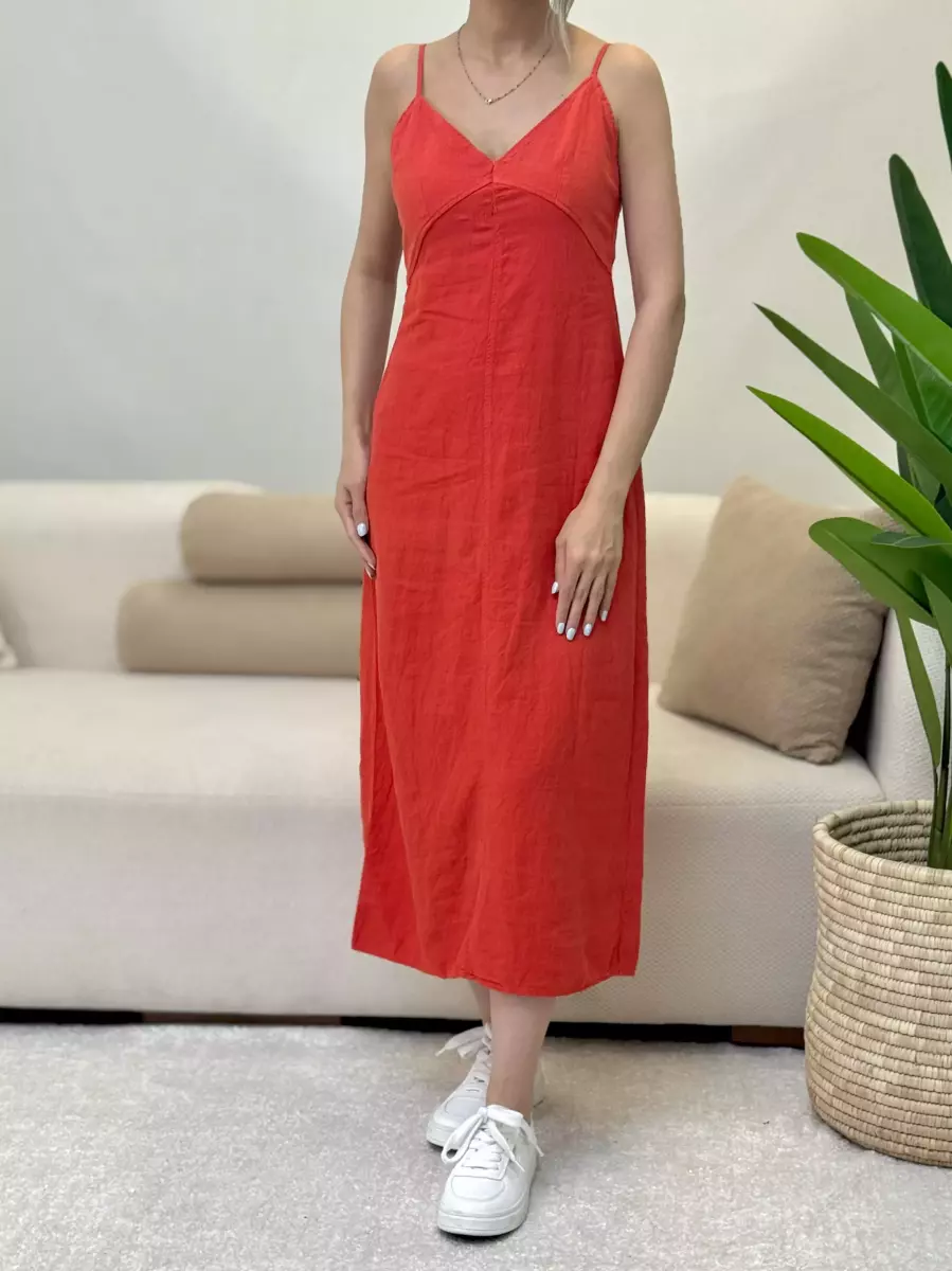 پیراهن قرمز بندی