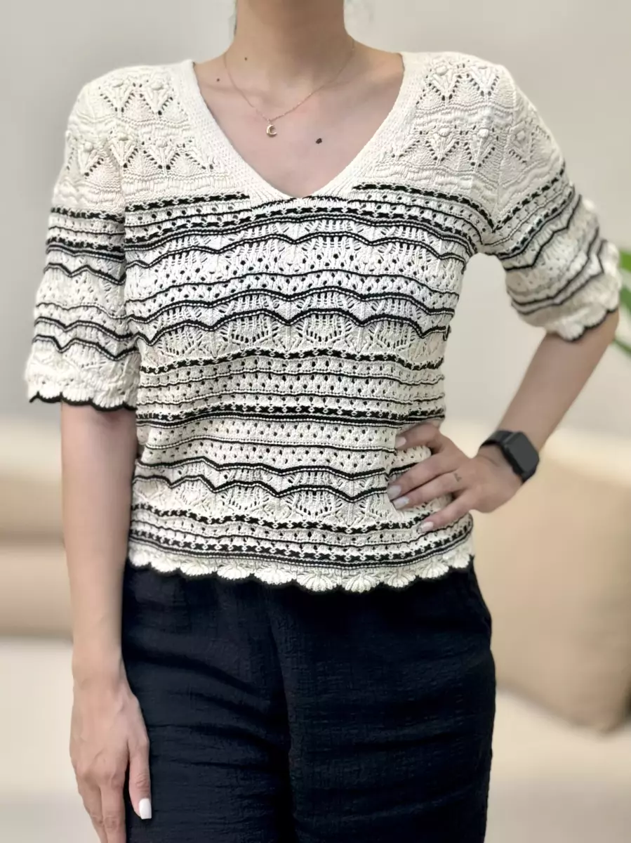 مکرومه شیری طرح مشکی ریز