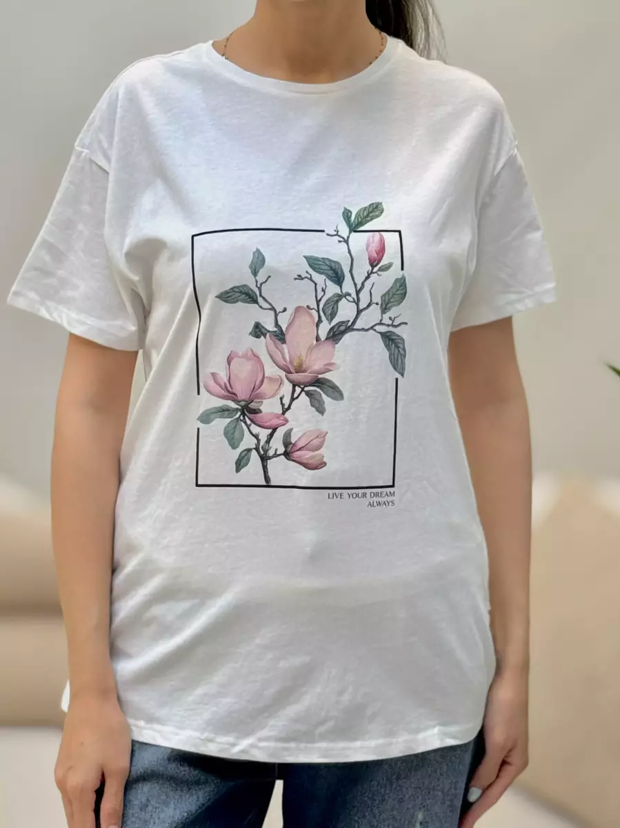 تیشرت سفید چاپ گل صورتی
