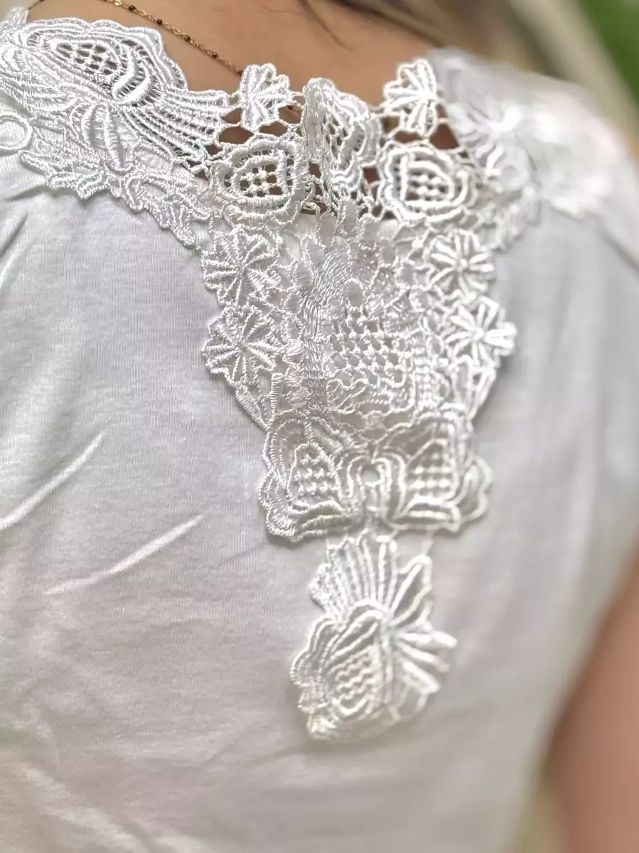 تاپ گیپور دار سفید و زرد حراجی