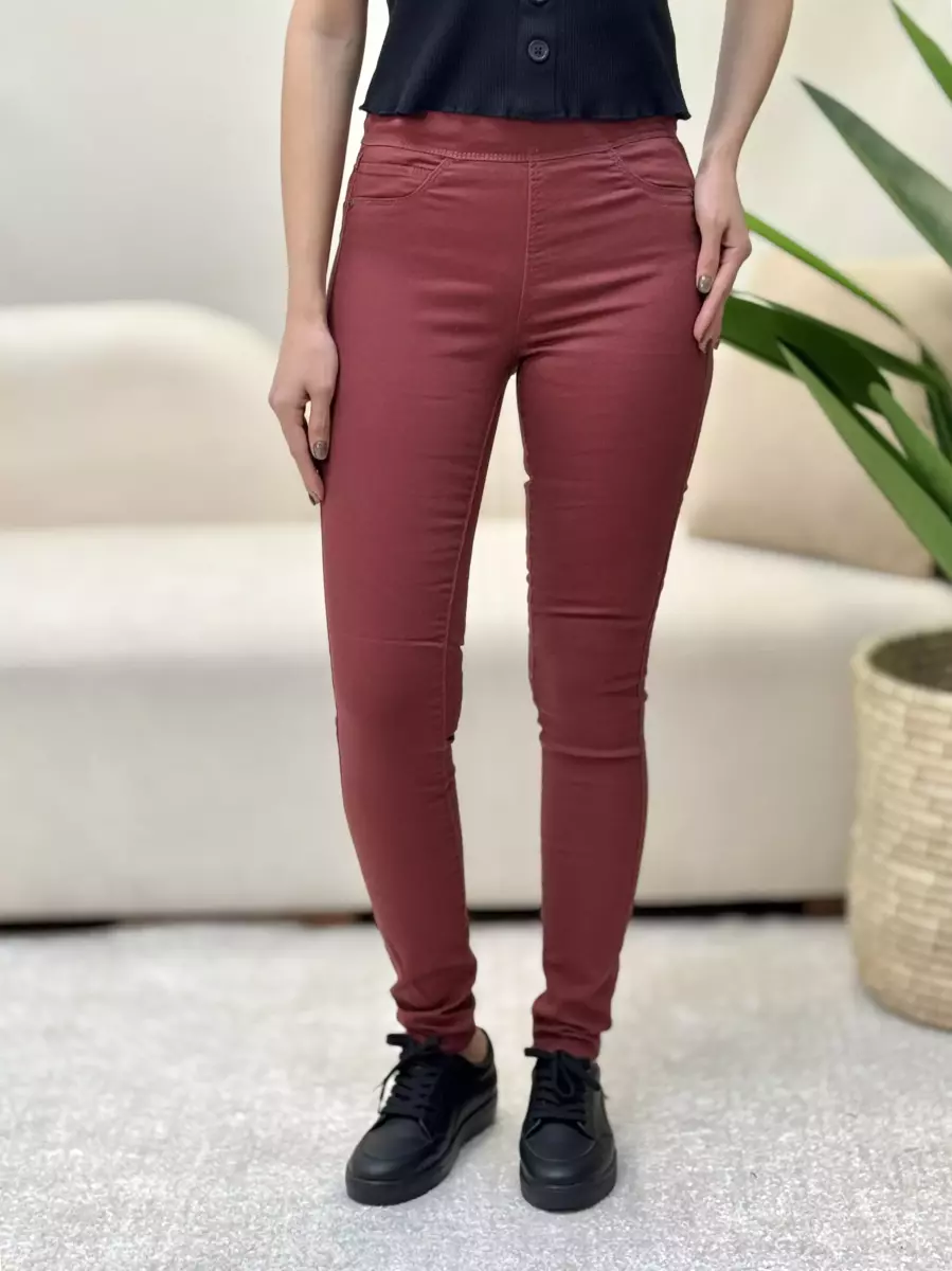 شلوار جین زرشکی