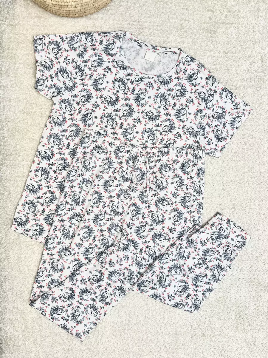 ست راحتی طرح اسب