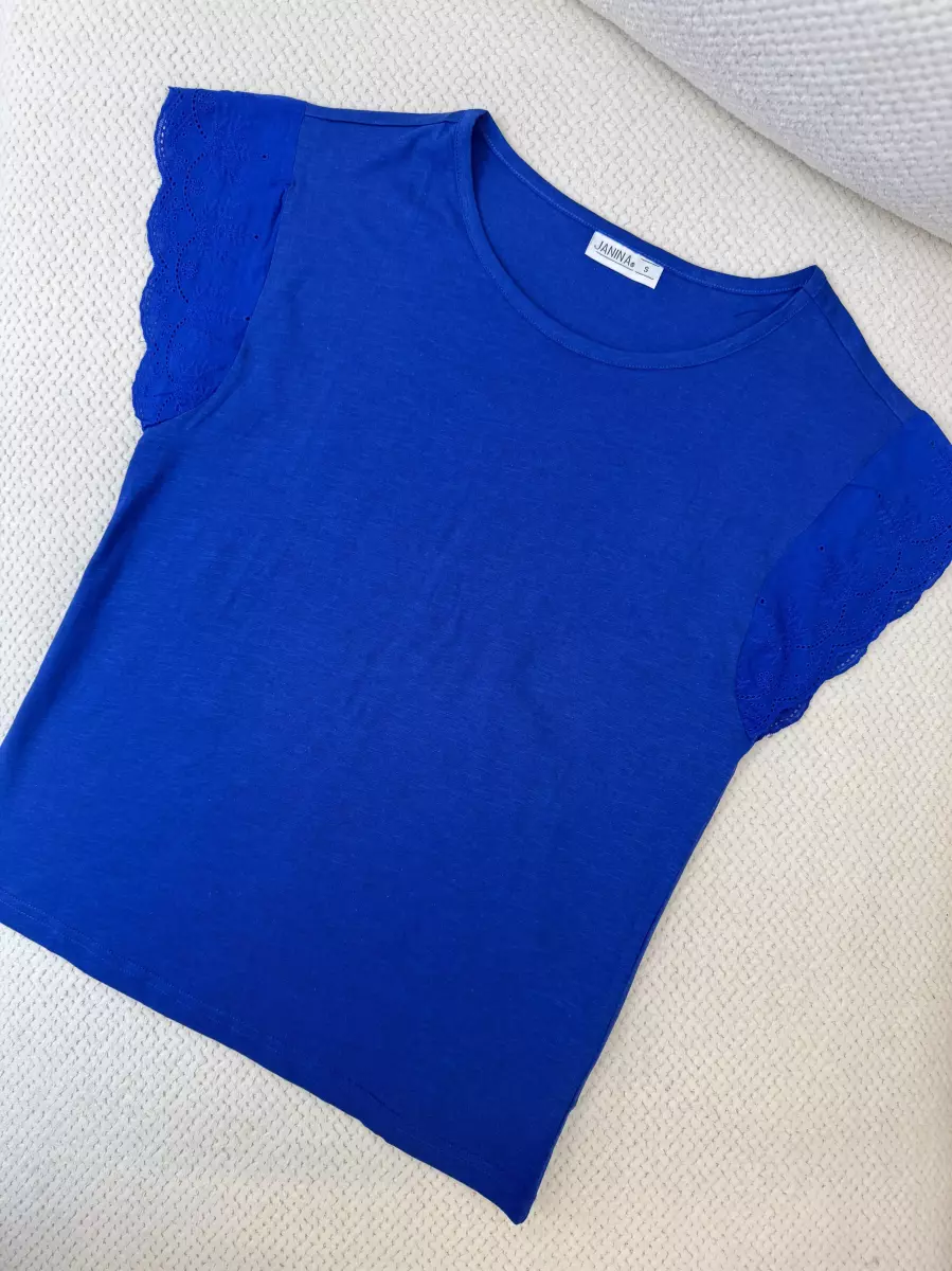 تیشرت آبی کاربنی آستین گیپور