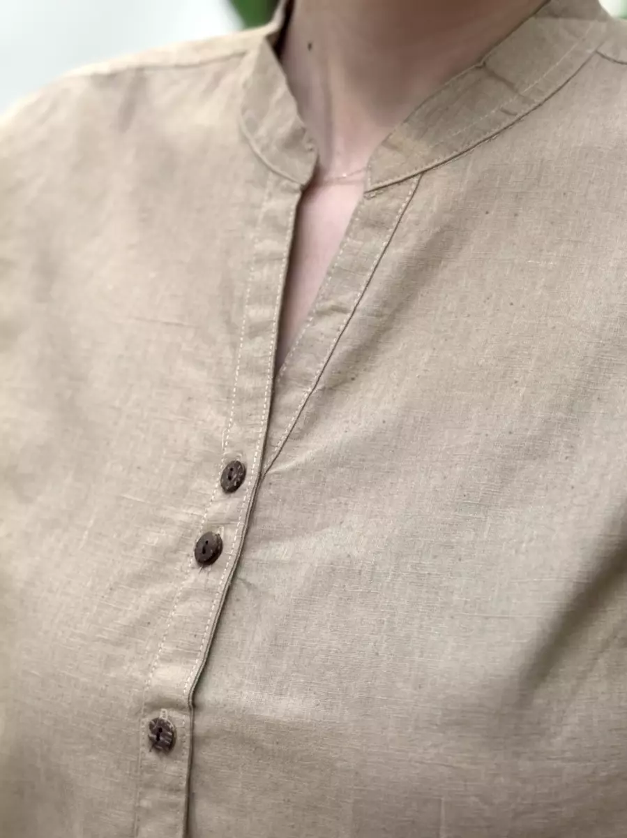 شومیزکرم یقه دیپلمات