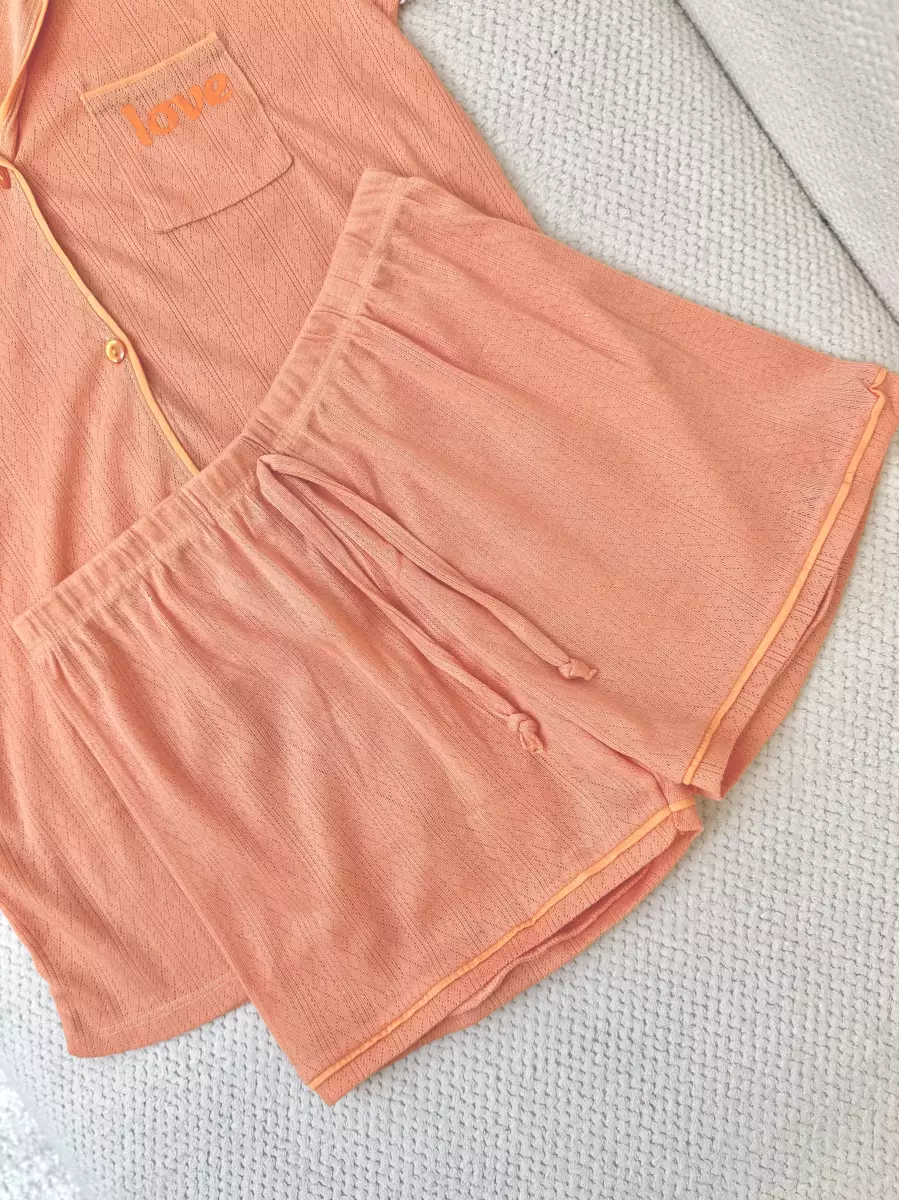 ست تیشرت شلوارک جلو دکمه طرحدار وساده