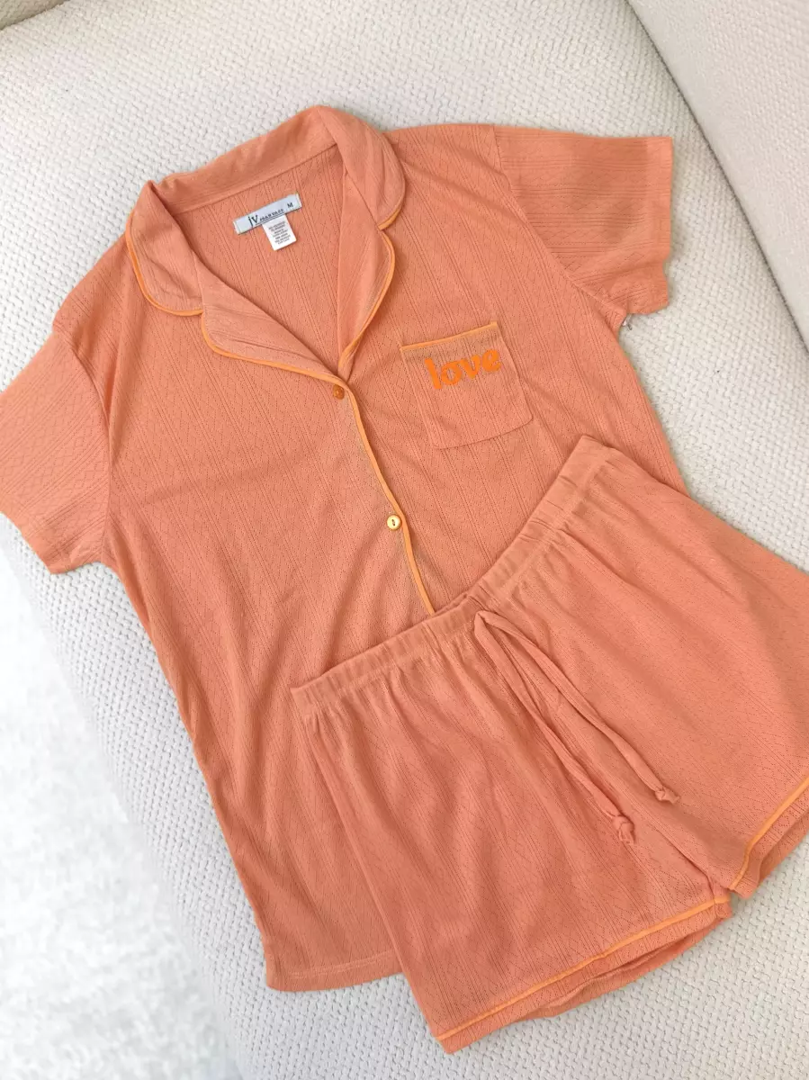 ست تیشرت شلوارک جلو دکمه طرحدار وساده