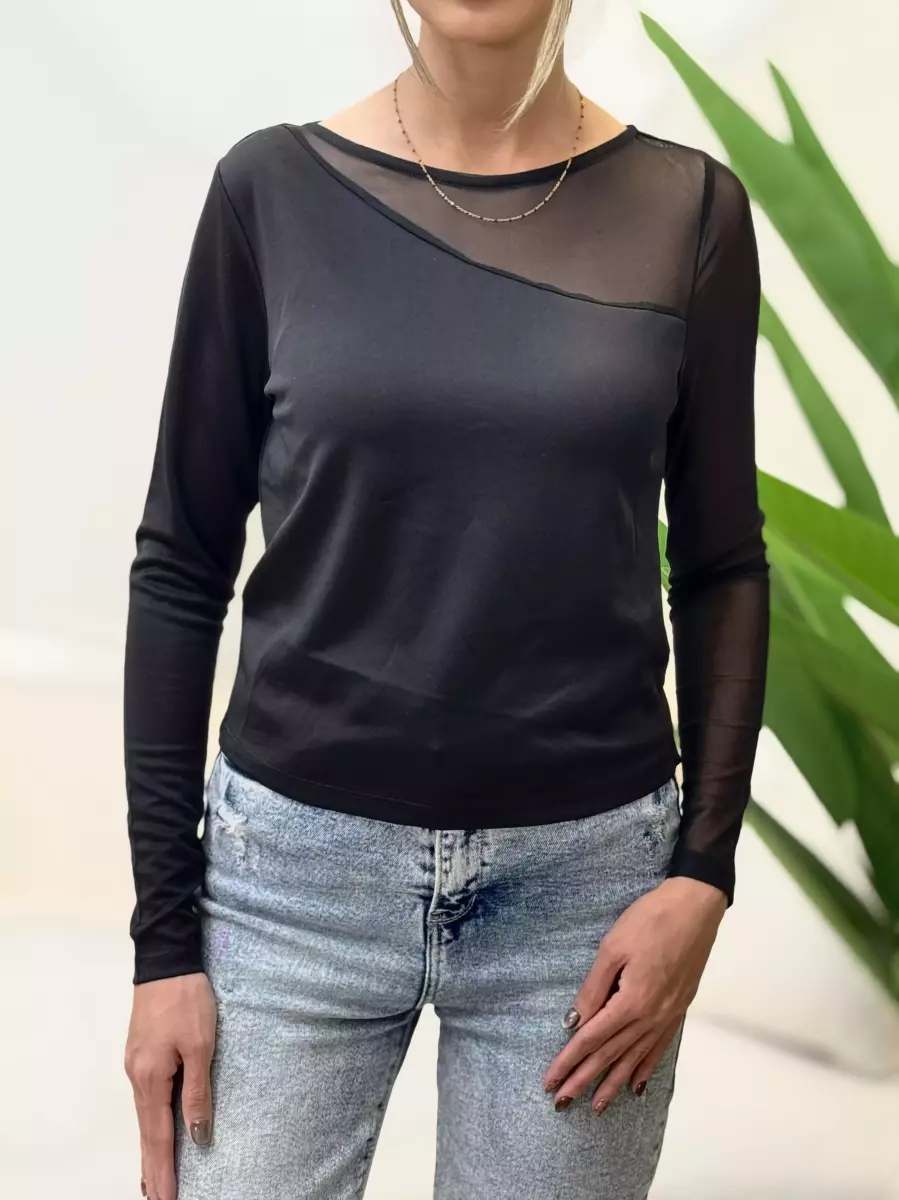 تیشرت آستین بلند توردار