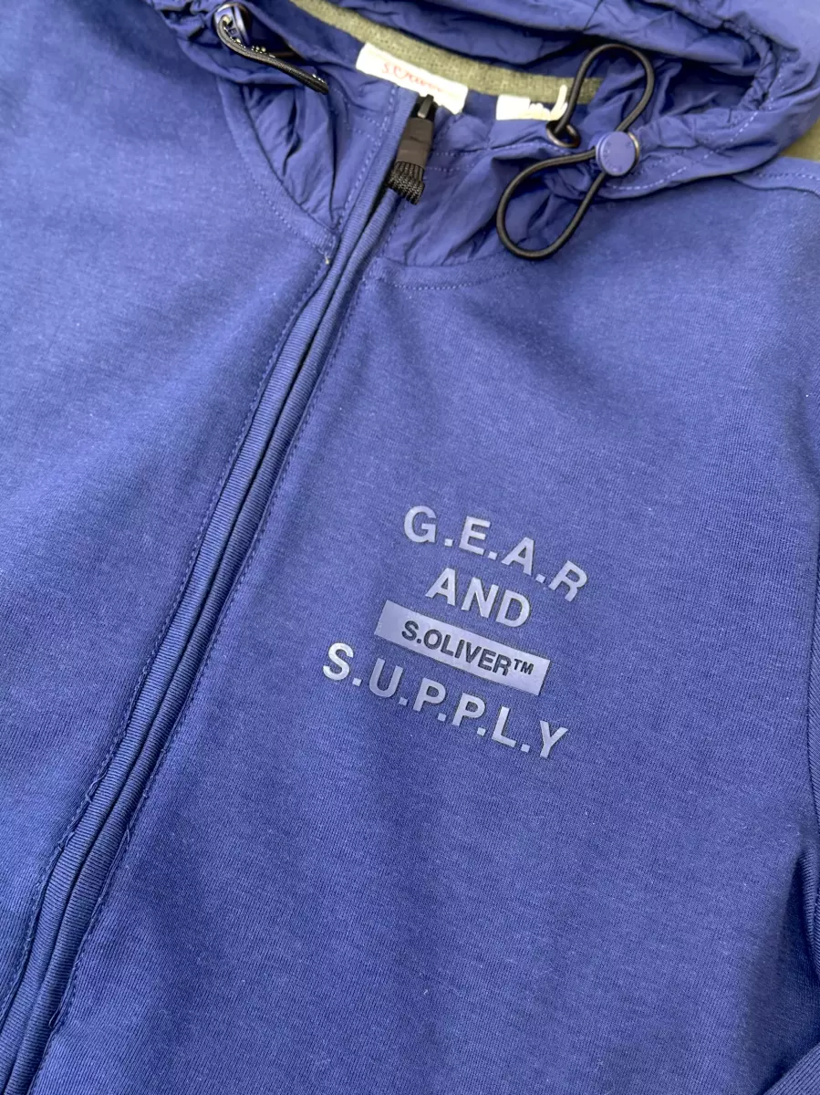 سویشرت سرمه ای و سبز s.oliver